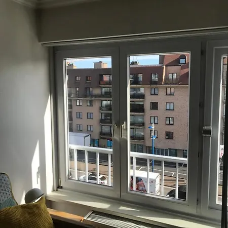 Zonnige Mermoz Koksijde-bad Apartment